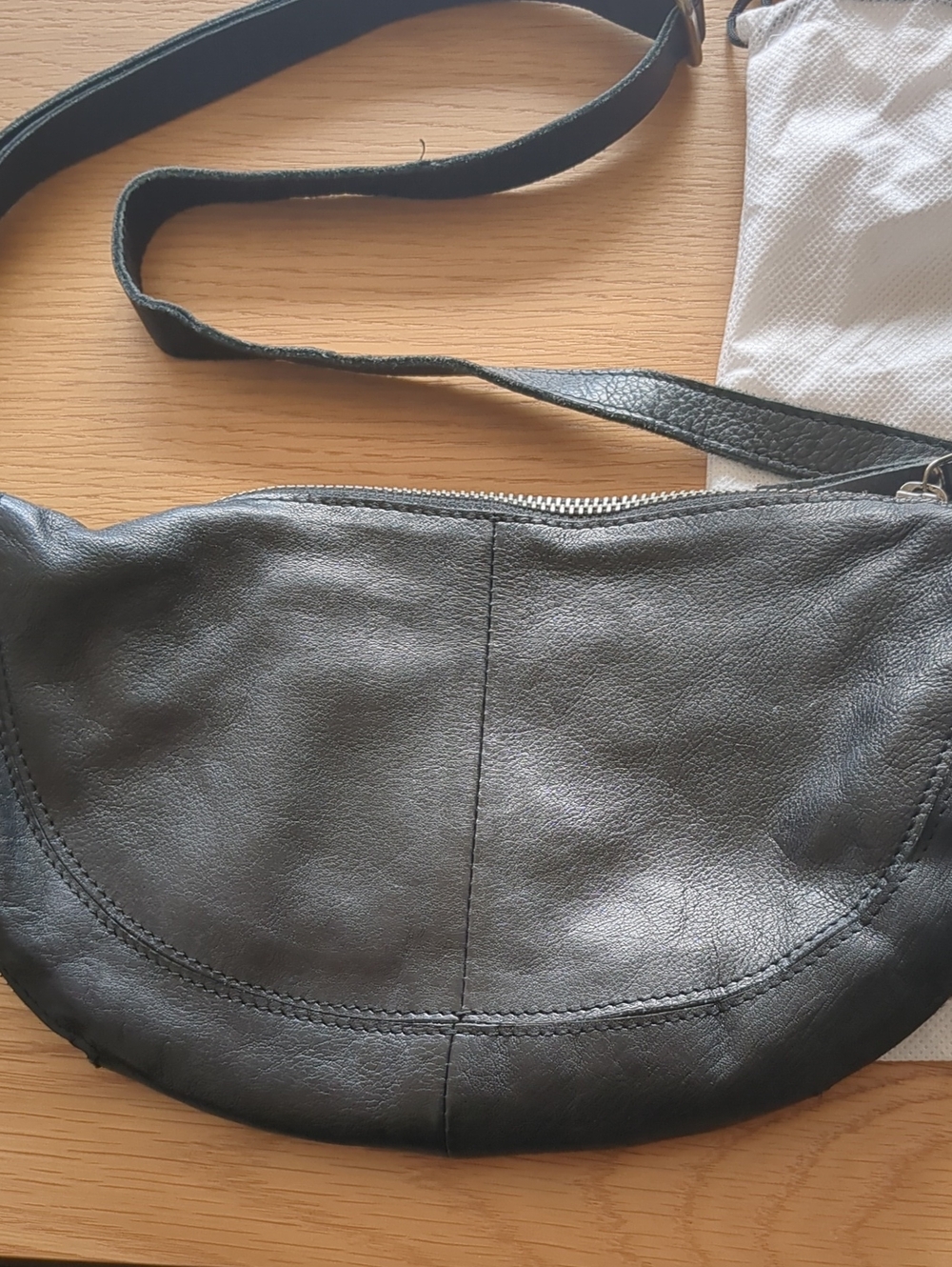 Crosby Latico Crossbody Leather Black Bag - Picture 4 of 14